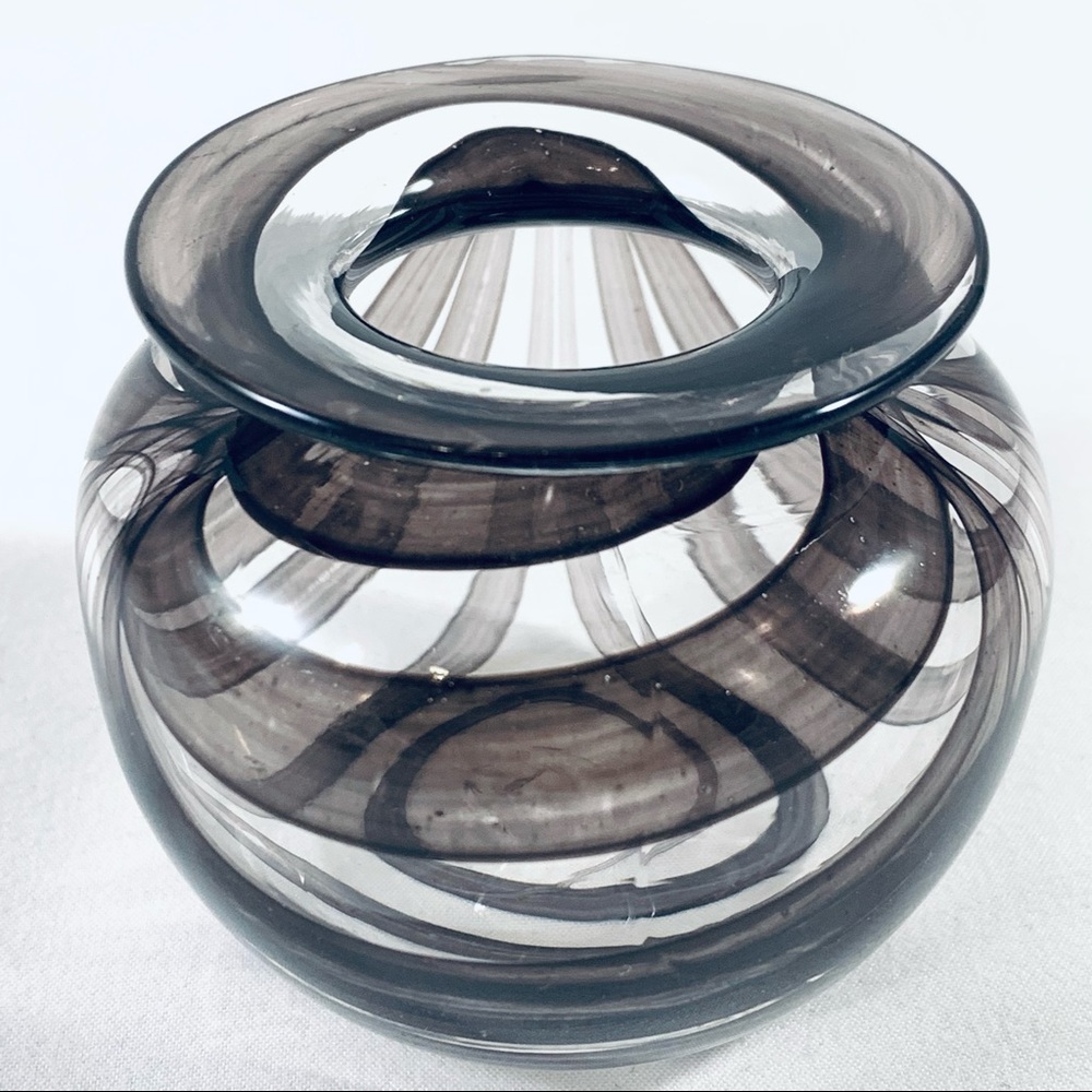 Vintage Blown Studio Glass Vase With Colour Ribbon Trail Pattern - Picture 5 of 10